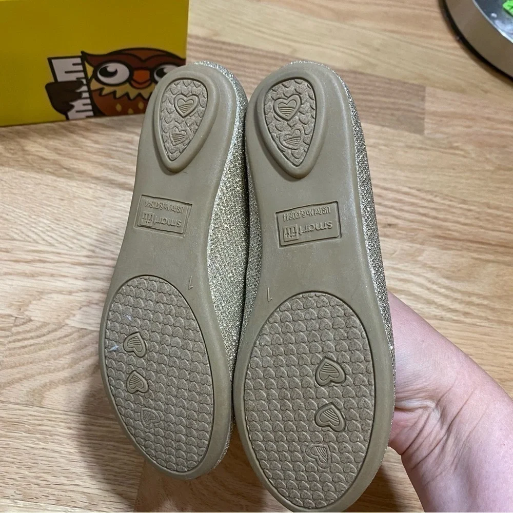 Smartfit Gold Flats Shoes NEW Kids Girls Youth Sz 1